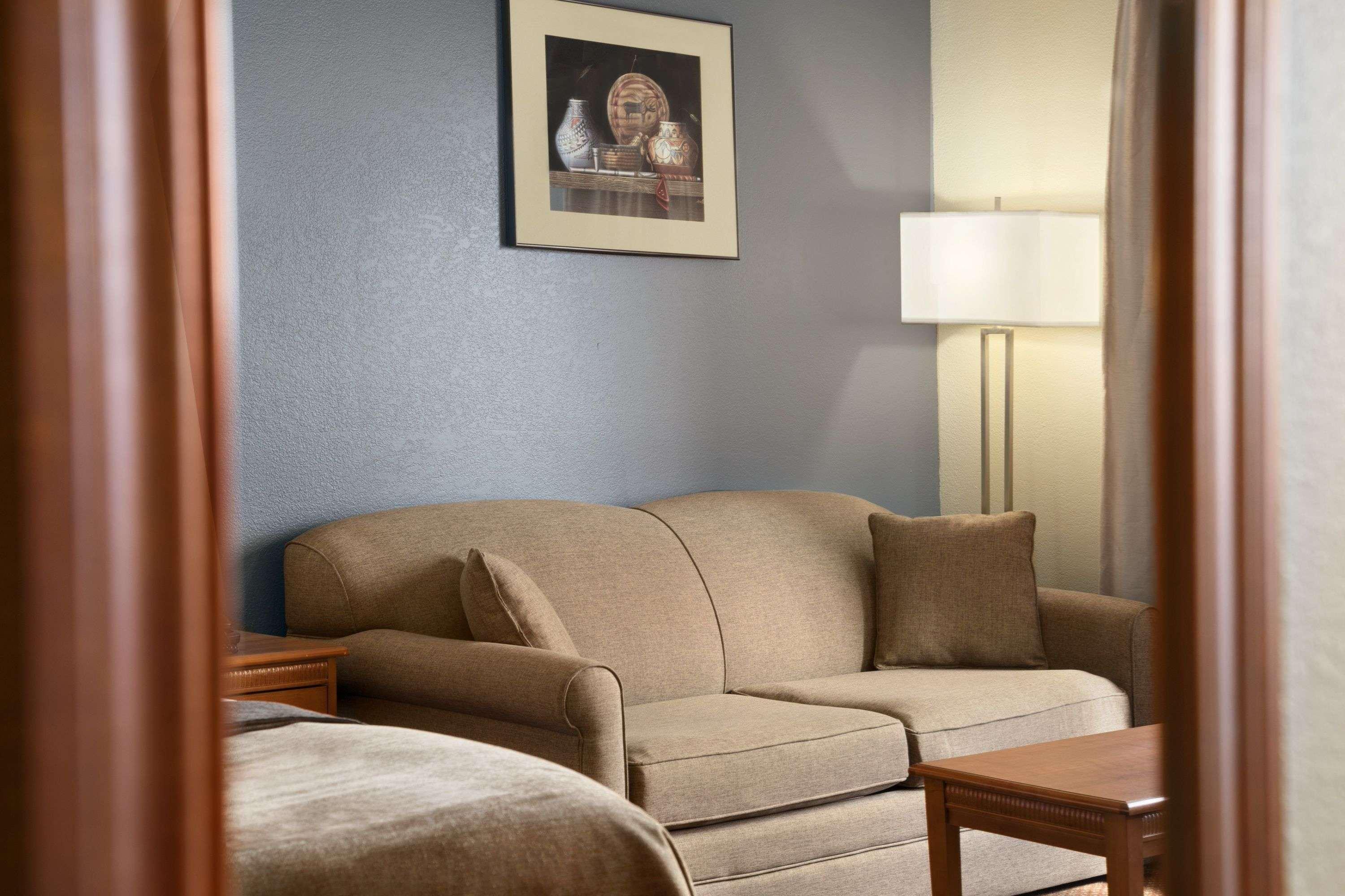 Hotel Super 8 By Wyndham Whitecourt Extérieur photo