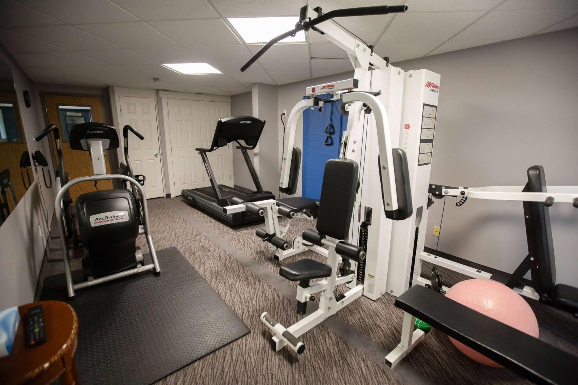 Hotel Super 8 By Wyndham Whitecourt Extérieur photo